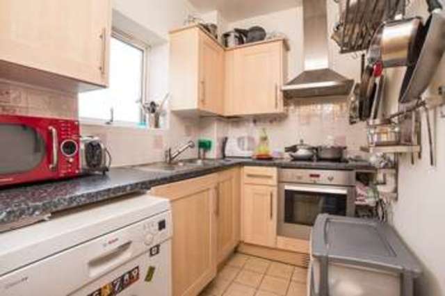  Image of 2 bedroom Flat for sale in Old Bellgate Place London E14 at Old Bellgate Place  London, E14 3SX