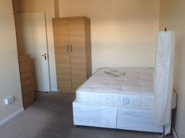 Image of 1 bedroom Flat to rent in Joseph Street London E3 at Broadhurst House Joseph Street London, E3 4HY