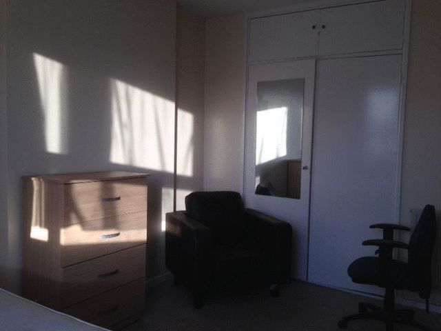  Image of 1 bedroom Flat to rent in Joseph Street London E3 at Broadhurst House Joseph Street London, E3 4HY