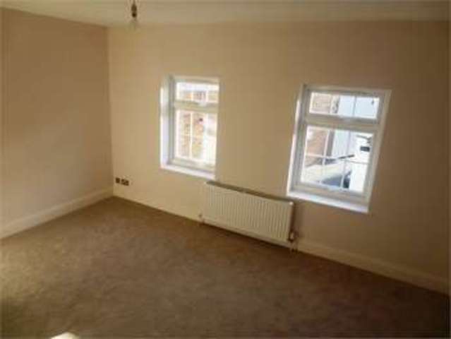  Image of 3 bedroom Cottage for sale in Marine Parade Southend-on-Sea SS1 at Jubilee cottages Southend on sea Southend-on-Sea, SS1 2EW