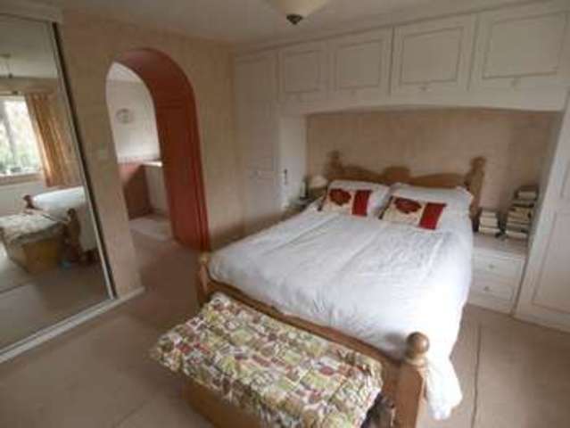  Image of 4 bedroom Detached house for sale in Jubilee Road Chapel-En-Le-Frith High Peak SK23 at Chapel-en-le-Frith  High Peak, SK23 9SU