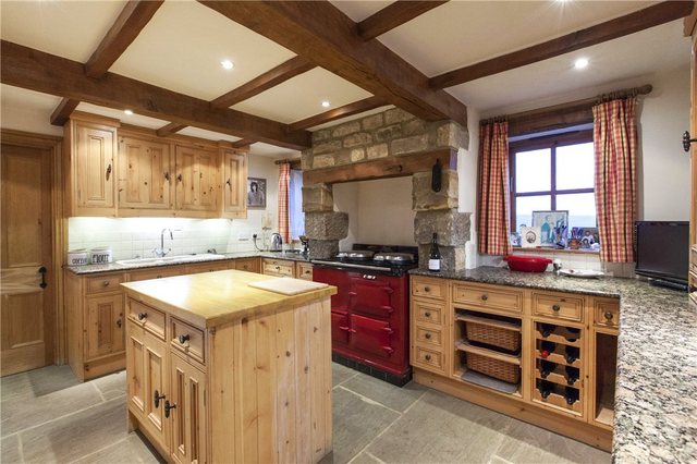  Image of 4 bedroom Detached house for sale in Ridge Lane Silsden Keighley BD20 at Ridge Lane Silsden Low Bradley, BD20 9JD