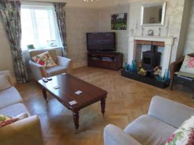  Image of 4 bedroom Detached house for sale in Gayhurst Newport Pagnell MK16 at Newport Pagnell, MK16 8LG