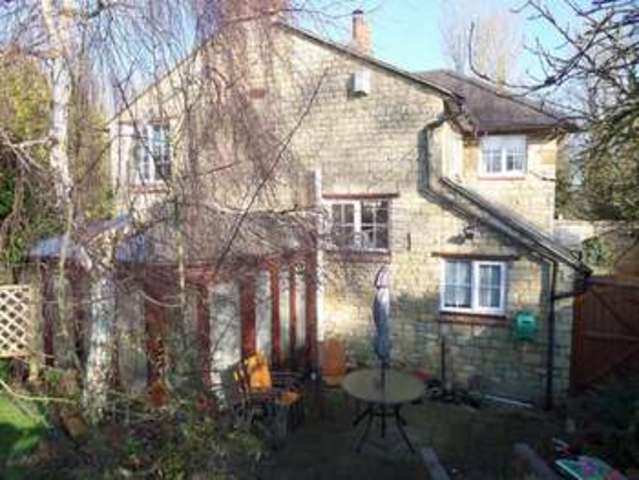  Image of 4 bedroom Detached house for sale in Gayhurst Newport Pagnell MK16 at Newport Pagnell, MK16 8LG