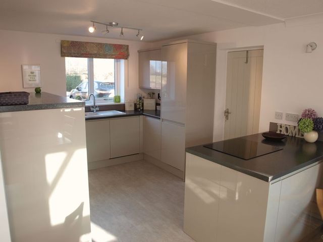  Image of 2 bedroom Detached house for sale in Kelham Road Newark NG24 at Kelham Road  Newark, NG24 1BU