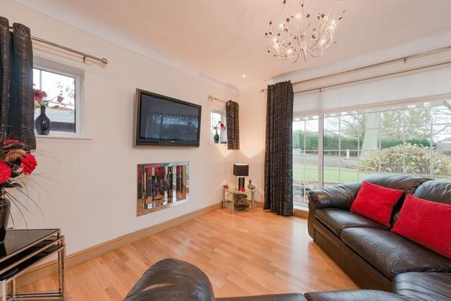  Image of 4 bedroom Detached house for sale in Kenilworth Avenue Runcorn WA7 at Kenilworth Avenue  Runcorn, WA7 4XQ