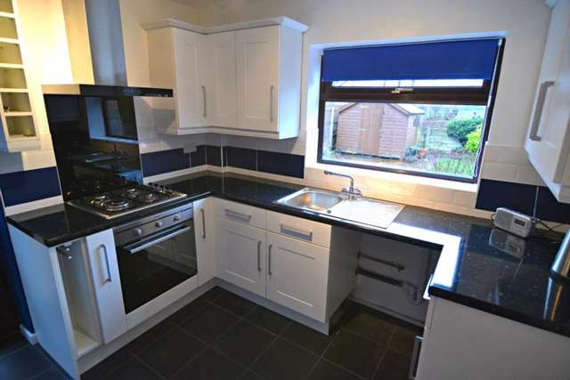  Image of 3 bedroom Semi-Detached house to rent in Kenilworth Gardens Newton-Le-Willows WA12 at Kenilworth Gardens  Newton Le Willows, WA12 8ET
