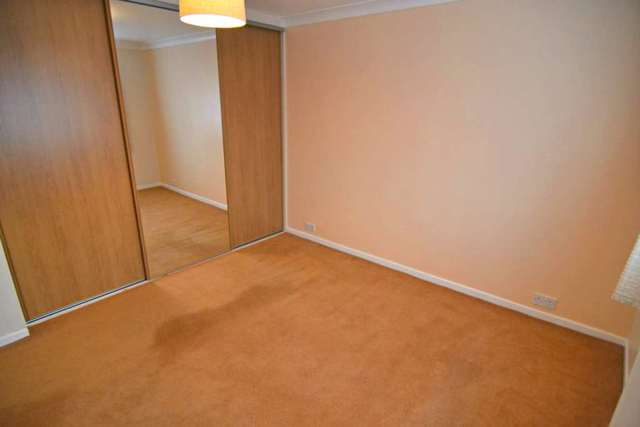  Image of 3 bedroom Semi-Detached house to rent in Kenilworth Gardens Newton-Le-Willows WA12 at Kenilworth Gardens  Newton Le Willows, WA12 8ET