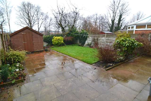  Image of 3 bedroom Semi-Detached house to rent in Kenilworth Gardens Newton-Le-Willows WA12 at Kenilworth Gardens  Newton Le Willows, WA12 8ET