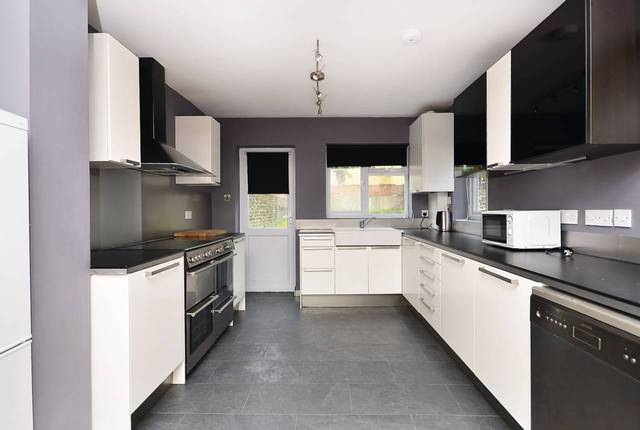  Image of 3 bedroom Detached house for sale in Kenmure Road London E8 at Kenmure Road  Hackney, E8 1JU