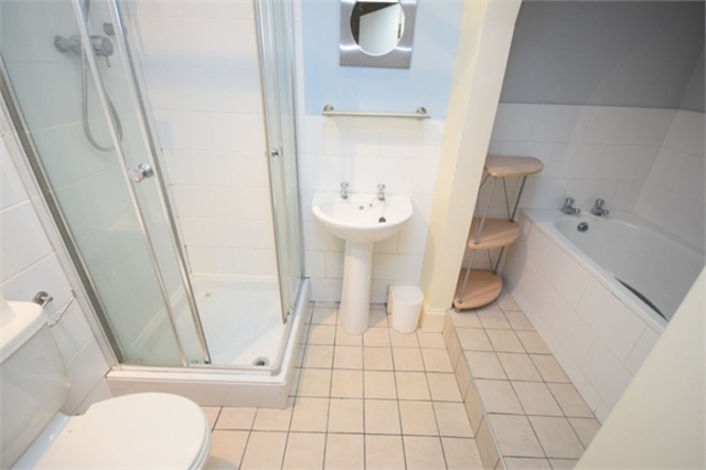  Image of 2 bedroom Flat to rent in Kennedar Drive Govan Glasgow G51 at Linthouse Glasgow Glasgow, G51 4PX