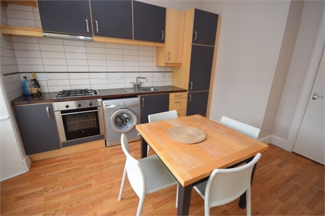  Image of 2 bedroom Flat to rent in Kennedar Drive Govan Glasgow G51 at Linthouse Glasgow Glasgow, G51 4PX