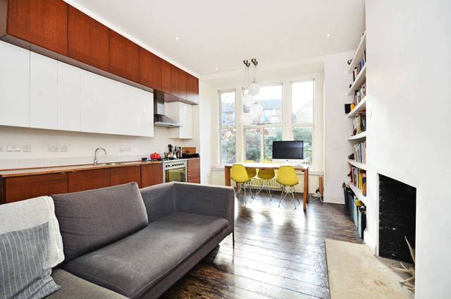  Image of 2 bedroom Flat for sale in Kenninghall Road London E5 at Kenninghall Road  Lower Clapton, E5 8BY