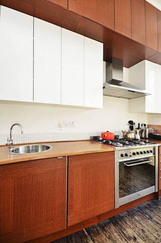 Image of 2 bedroom Flat for sale in Kenninghall Road London E5 at Kenninghall Road  Lower Clapton, E5 8BY