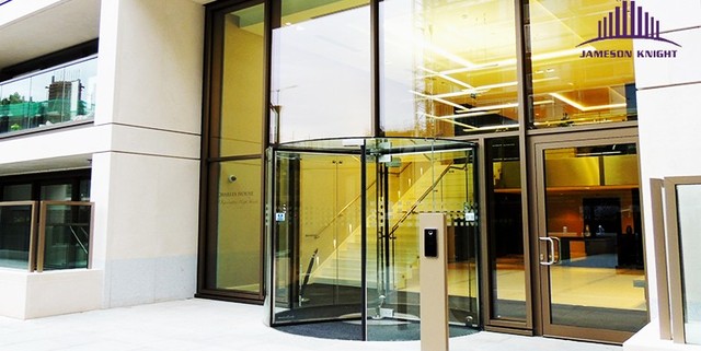  Image of 1 bedroom Property for sale in Kensington High Street London W14 at London W14 8QH Kensington & Chelsea, W14 8QH