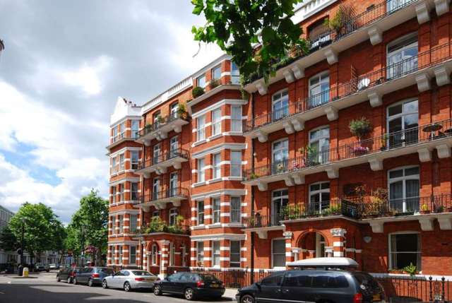  Image of 2 bedroom Apartment to rent in Trebovir Road London SW5 at Kensington Mansions Earls Court London, SW5 9TQ