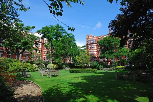  Image of 2 bedroom Apartment to rent in Trebovir Road London SW5 at Kensington Mansions Earls Court London, SW5 9TQ