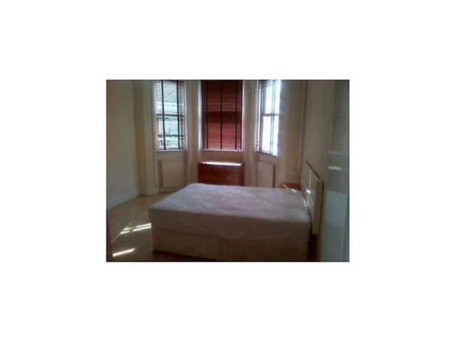  Image of 3 bedroom Apartment to rent in Trebovir Road London SW5 at A Kensington Mentions Earls Court London, SW5 9TD