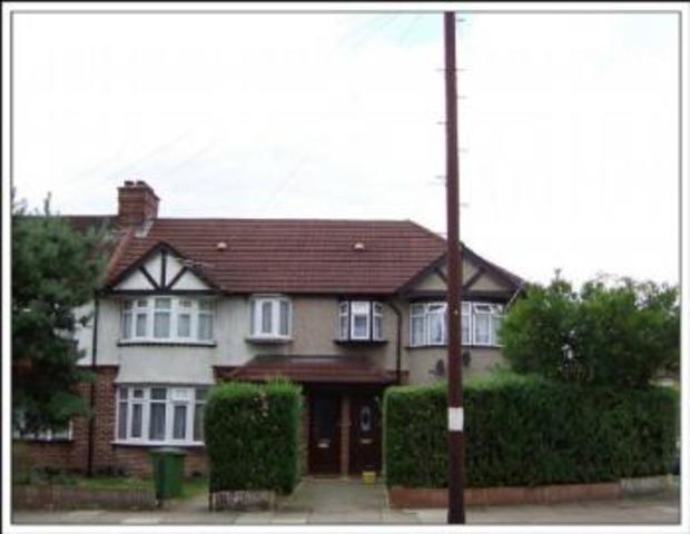  Image of 1 bedroom Flat to rent in Kenton Lane Harrow Weald Harrow HA3 at Kenton Lane KENTON HARROW, HA3 7JY