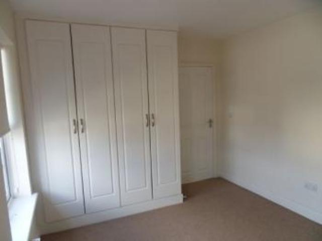  Image of 3 bedroom Flat to rent in Kenton Road Harrow HA3 at Kenton Road  Harrow, HA3 0AN