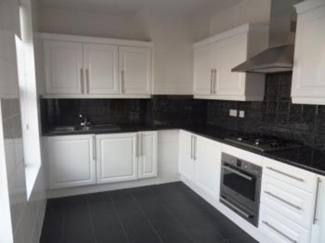  Image of 3 bedroom Flat for sale in Kenton Road Harrow HA3 at Kenton Road  Harrow, HA3 0AN