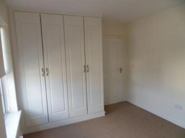  Image of 3 bedroom Flat for sale in Kenton Road Harrow HA3 at Kenton Road  Harrow, HA3 0AN