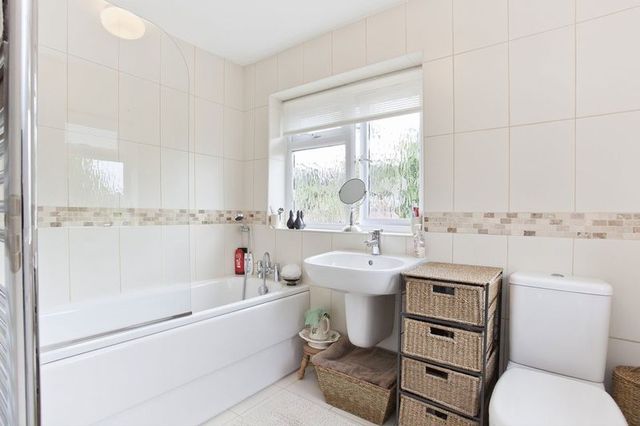  Image of 5 bedroom Terraced house to rent in Kenway Road London SW5 at Kenway Road  London, SW5 0RR
