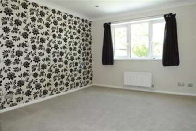  Image of 2 bedroom Detached house to rent in Kerry Close Fleet GU51 at Fleet, GU51 2UF