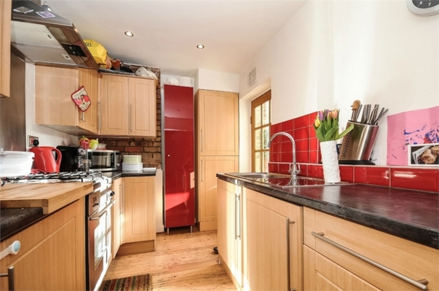  Image of 2 bedroom Flat to rent in Keslake Road London NW6 at Queens Park Queens Park, NW6 6DH