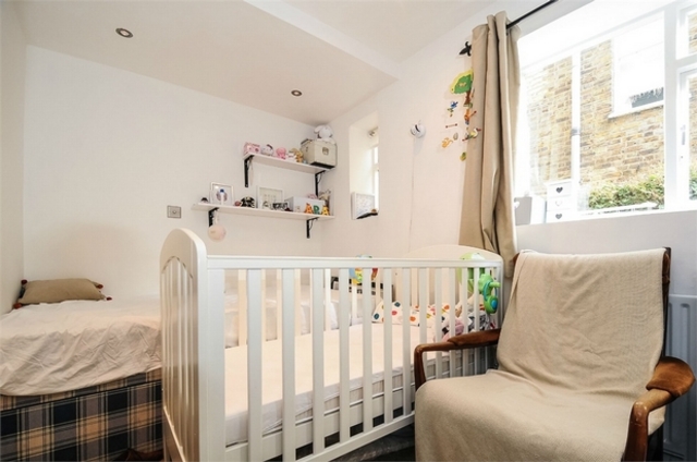  Image of 2 bedroom Flat to rent in Keslake Road London NW6 at Queens Park Queens Park, NW6 6DH