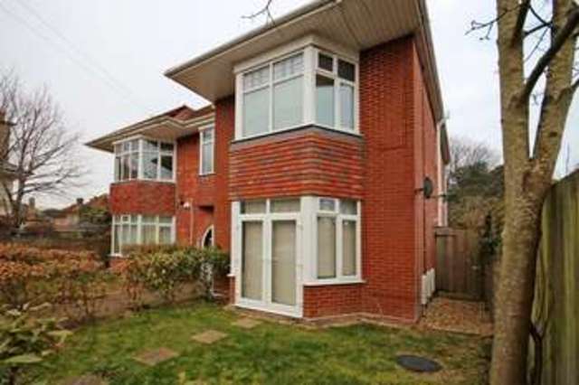  Image of 1 bedroom Flat for sale in Keswick Road Pokesdown Bournemouth BH5 at Keswick Road  Boscombe Manor, BH5 1LP