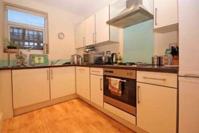  Image of 1 bedroom Flat for sale in Keswick Road Pokesdown Bournemouth BH5 at Keswick Road  Boscombe Manor, BH5 1LP