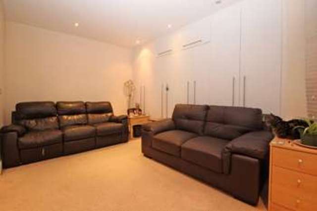  Image of 1 bedroom Flat for sale in Keswick Road Pokesdown Bournemouth BH5 at Keswick Road  Boscombe Manor, BH5 1LP