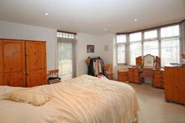  Image of 2 bedroom Flat for sale in Keswick Road Pokesdown Bournemouth BH5 at Keswick Road Boscombe Manor BOURNEMOUTH, BH5 1LP