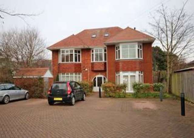  Image of 2 bedroom Flat for sale in Keswick Road Pokesdown Bournemouth BH5 at Keswick Road Boscombe Manor BOURNEMOUTH, BH5 1LP