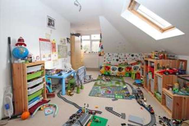  Image of 2 bedroom Flat for sale in Keswick Road Pokesdown Bournemouth BH5 at Keswick Road Boscombe Manor BOURNEMOUTH, BH5 1LP