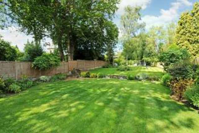  Image of 4 bedroom Detached house for sale in Kewferry Road Northwood HA6 at Northwood, HA6 2NS