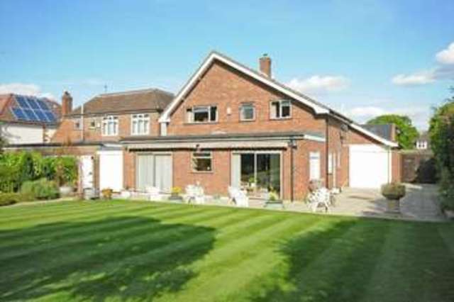  Image of 4 bedroom Detached house for sale in Kewferry Road Northwood HA6 at Northwood, HA6 2PQ