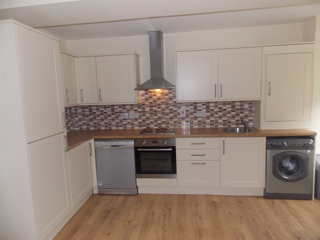  Image of 2 bedroom Flat to rent in Kilmarnock Road Shawlands Glasgow G41 at Shawlands Glasgow Glasgow, G41 3JE