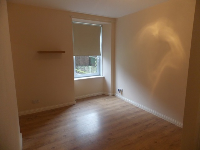  Image of 2 bedroom Flat to rent in Kilmarnock Road Shawlands Glasgow G41 at Shawlands Glasgow Glasgow, G41 3JE
