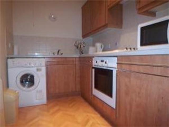  Image of 2 bedroom Flat to rent in Kilnside Road Paisley PA1 at Paisley Renfrewshire Renfrewshire, PA1 1SJ