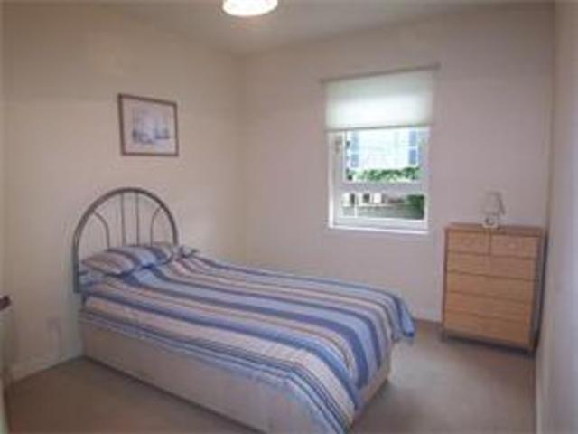  Image of 2 bedroom Flat to rent in Kilnside Road Paisley PA1 at Paisley Renfrewshire Renfrewshire, PA1 1SJ