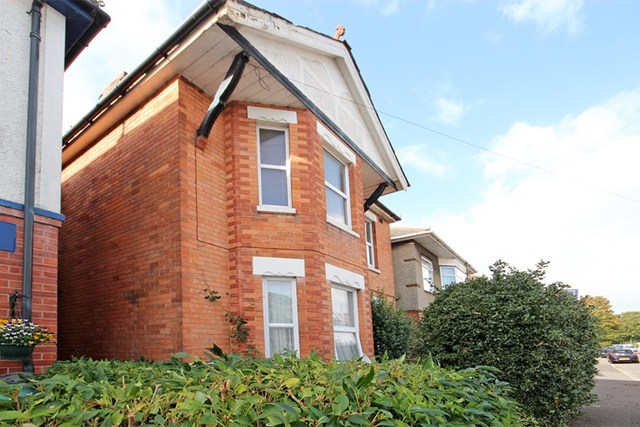  Image of 2 bedroom Flat for sale in Kimberley Road Southbourne Bournemouth BH6 at Kimberley Road Southbourne Bournemouth, BH6 5EX