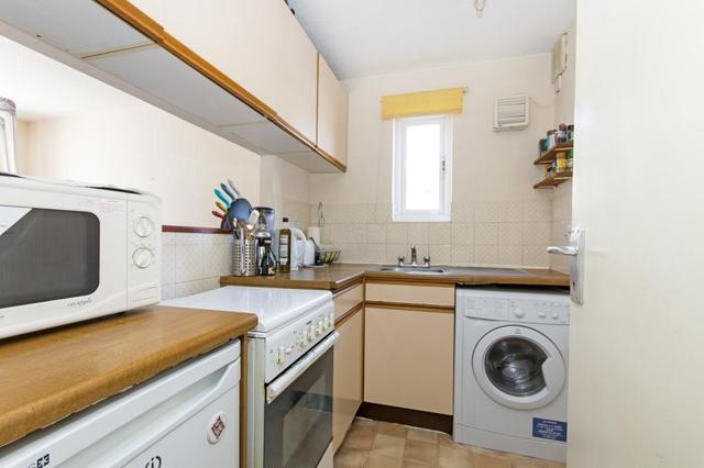  Image of 1 bedroom Flat for sale in Kinburn Street London SE16 at Kinburn Street  Surrey Quays, SE16 6DW