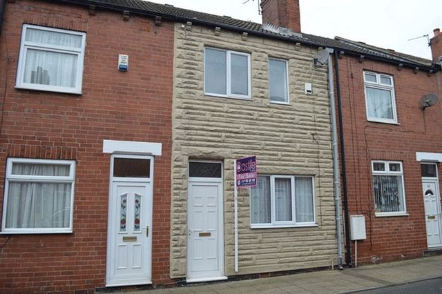  Image of 3 bedroom Terraced house to rent in King Street Castleford WF10 at King Street  Castleford, WF10 4NY