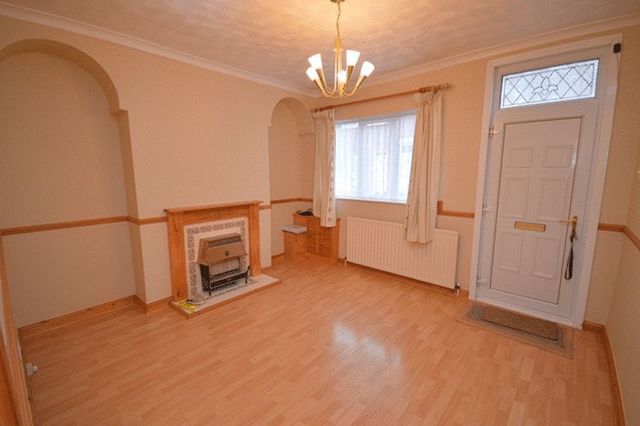  Image of 3 bedroom Terraced house to rent in King Street Castleford WF10 at King Street  Castleford, WF10 4NY