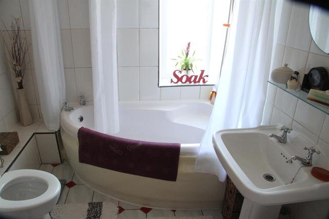  Image of 3 bedroom Terraced house for sale in King Street Yeadon Leeds LS19 at Yeadon Leeds Yeadon, LS19 7QA