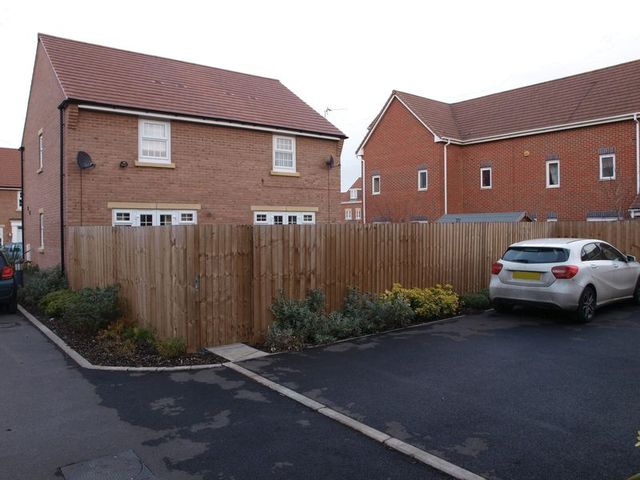  Image of 2 bedroom Semi-Detached house for sale in Kings Sconce Avenue Newark NG24 at Kings Sconce Avenue  Newark, NG24 1FS