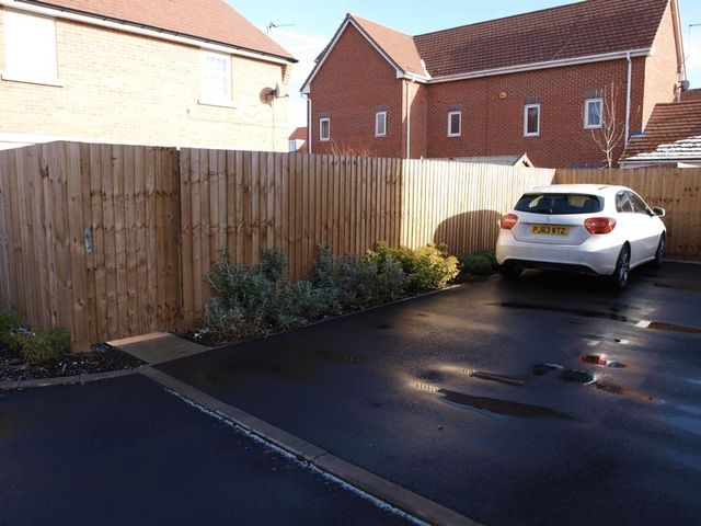  Image of 2 bedroom Semi-Detached house for sale in Kings Sconce Avenue Newark NG24 at Kings Sconce Avenue  Newark, NG24 1FS