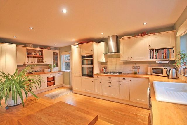  Image of 4 bedroom Detached house for sale in Old Fromans Farm Kings Somborne Stockbridge SO20 at Kings Somborne Stockbridge, SO20 6NJ